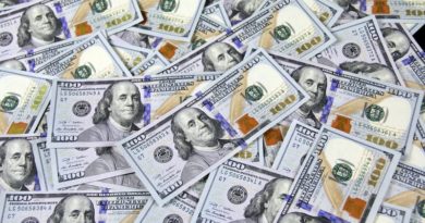 Zákon o konfiškácii ruského majetku vyvoláva obavy z vplyvu na dolár, hoci Yellenová ho chváli